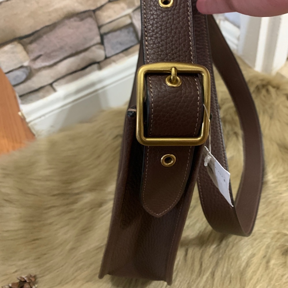 🔥SOLD🔥COACH pebbled leather saddle zip top Crosby - Picture 8 of 16